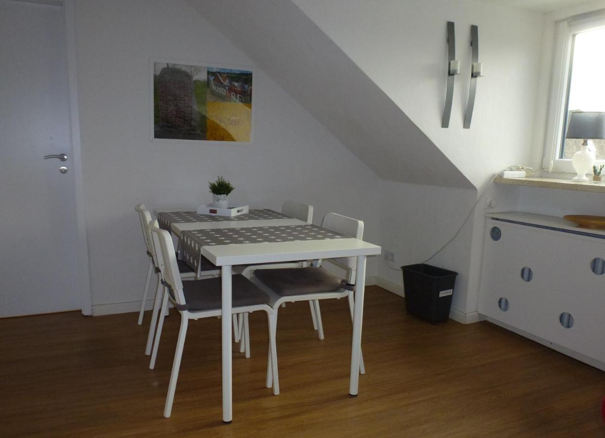 Ferienwohnung Am Runenstein 7 Busdorf 外观 照片
