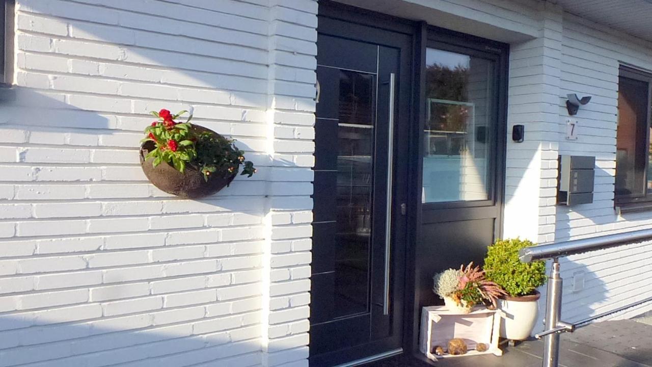 Ferienwohnung Am Runenstein 7 Busdorf 外观 照片